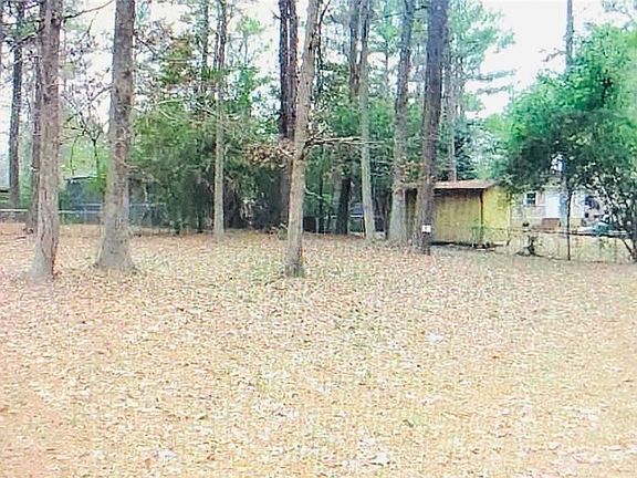 3rd image of 8923 Ashwood Dr