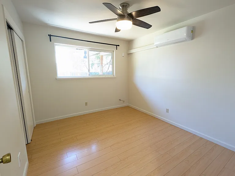 1110 Anderson Rd — Photo 8