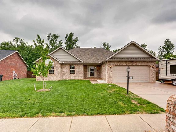 2nd image of 730 Imperial Dr
