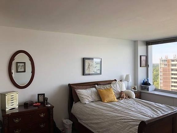 5th image of 12700 Lake Ave APT 404