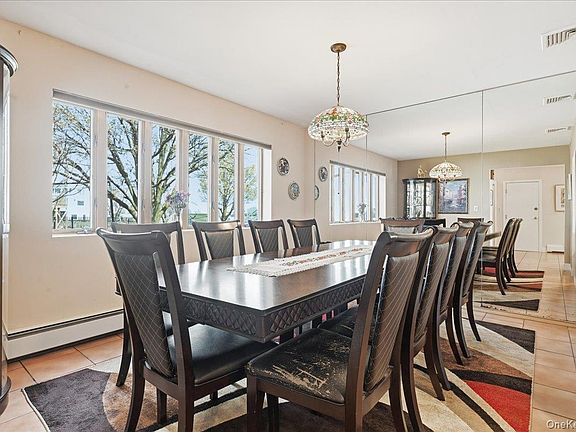 5th image of 648 Nassau Avenue