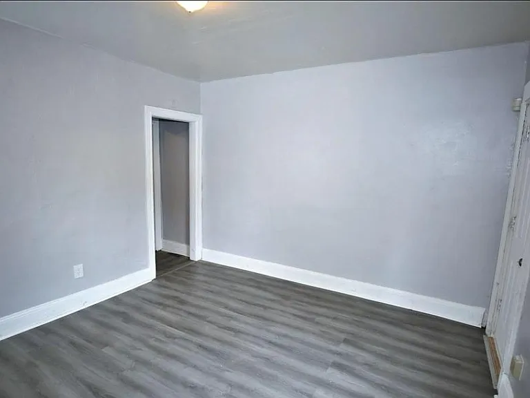 233 Hills Pl — Photo 5