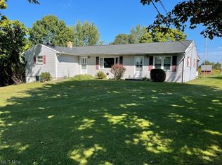 2958 Waynesburg Dr SE, Canton, OH 44707