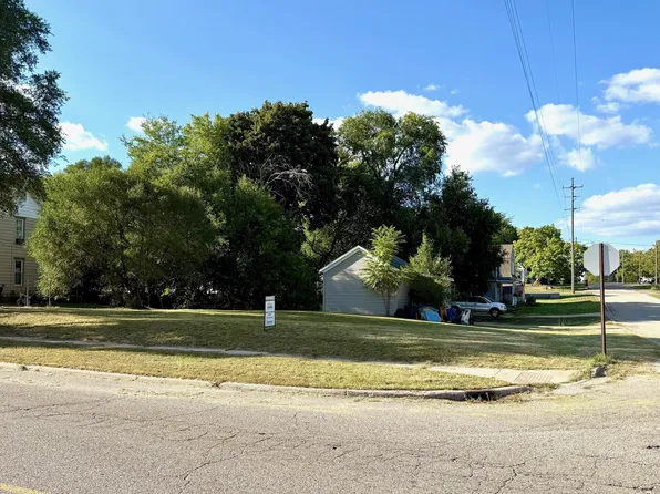 222 E Ellis Ave, Belding, MI 48809