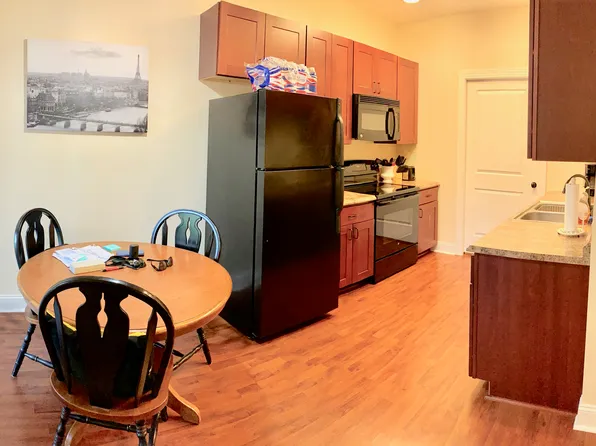 208 Trescott Ln, Morgantown, WV 26505