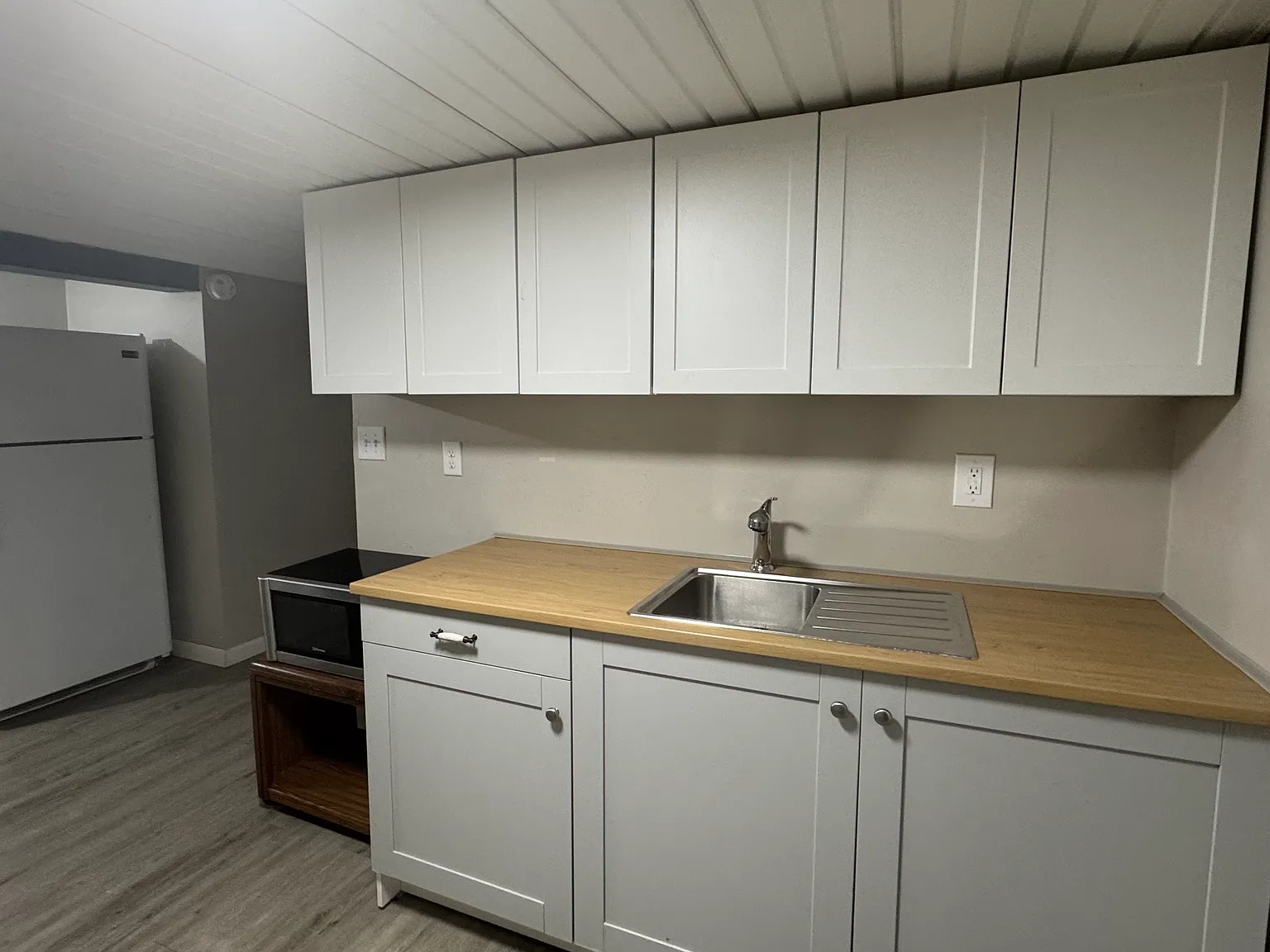 1 bed, 850 sqft, $1,450 — Photo 2