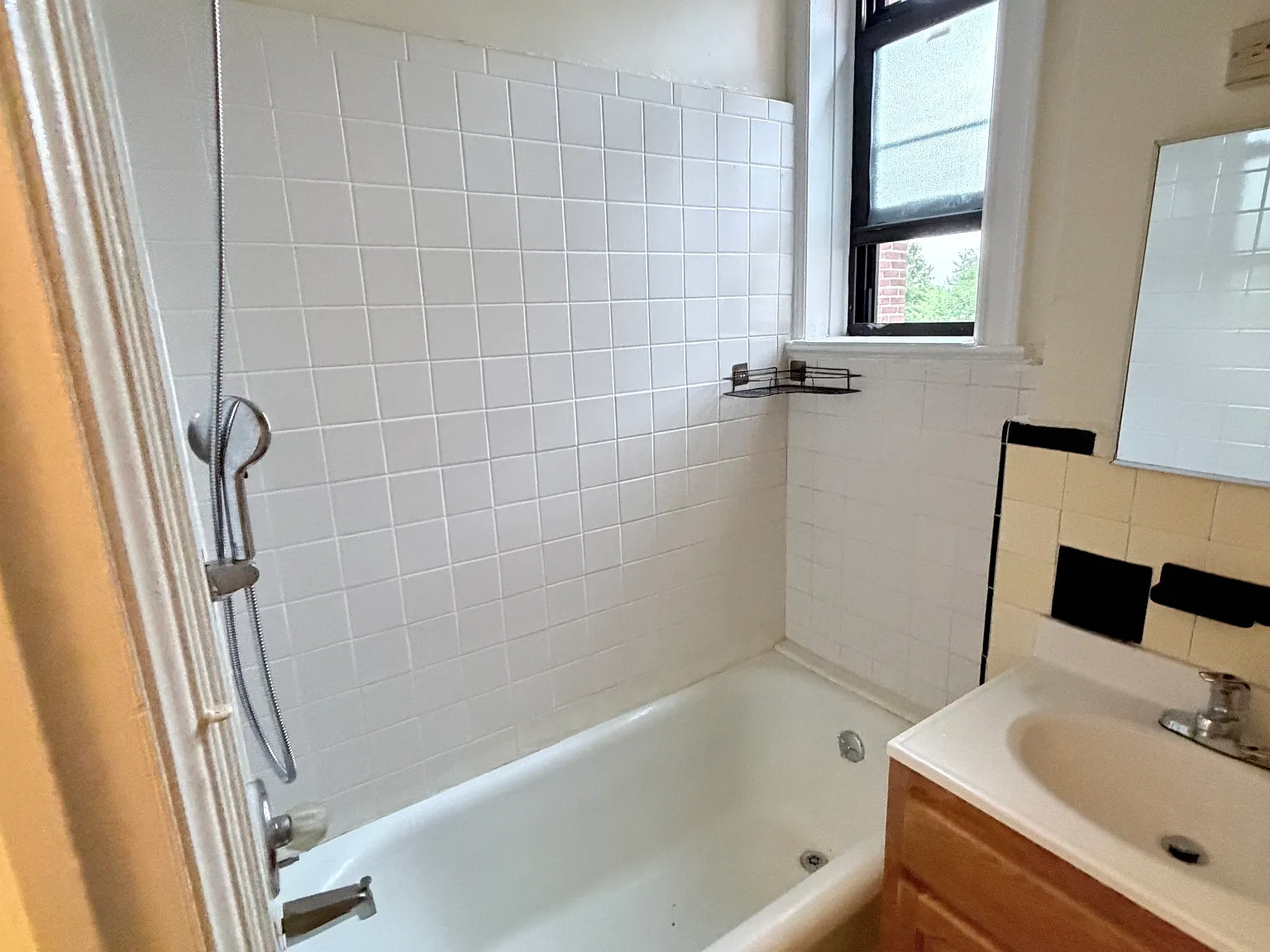 Bergen Ave, Ridgefield Park — Photo 4