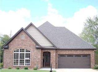 606 Village Way, Pelham, AL 35124