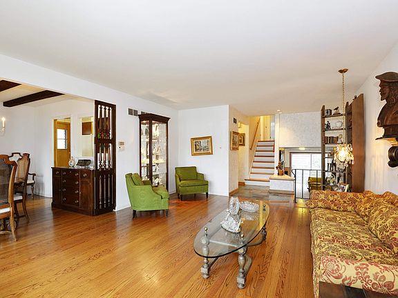 Living Room / Dining Room
