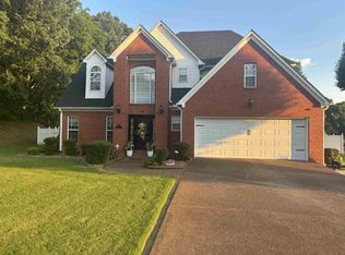 2400 Plantation Dr, Dyersburg, TN 38024