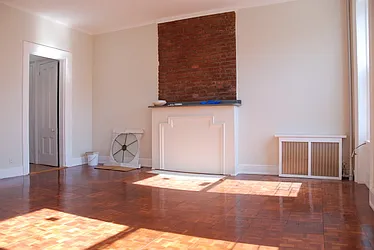 Rented by Urban View Realty