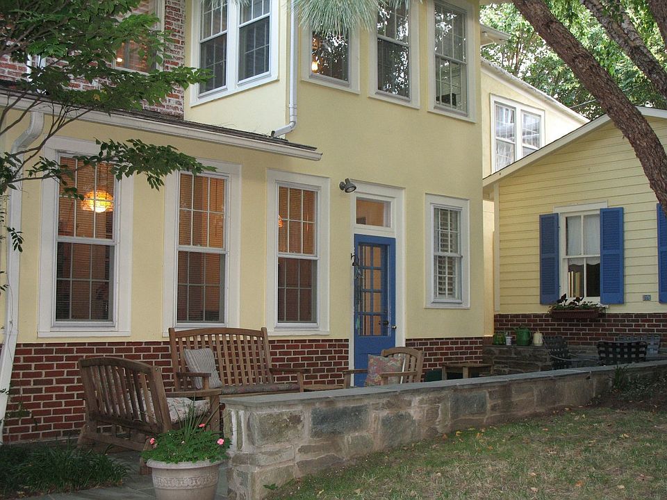 side/garden/garage