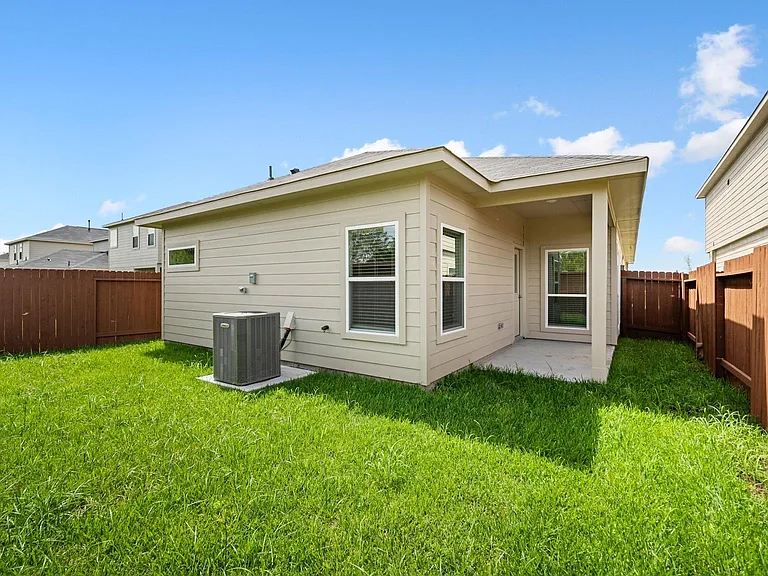 13304 Nabob Dr — Photo 11