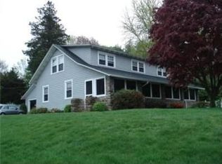 6 W Beach St, Westerly, RI 02891