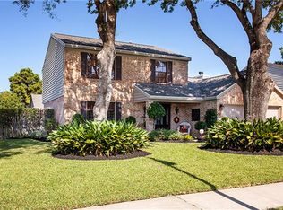703 Heathgate Dr, Houston, TX 77062