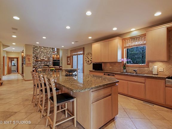 5th image of 3 S Robinwood Ct