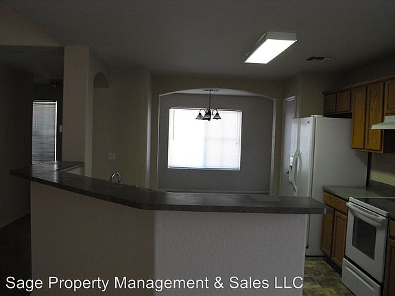4th image of 1723 E Pollino St
