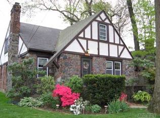 1519 Kenneth Ave, Baldwin, NY 11510