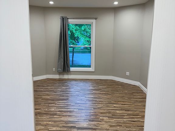 2nd image of 408 S Ohio Ave #408