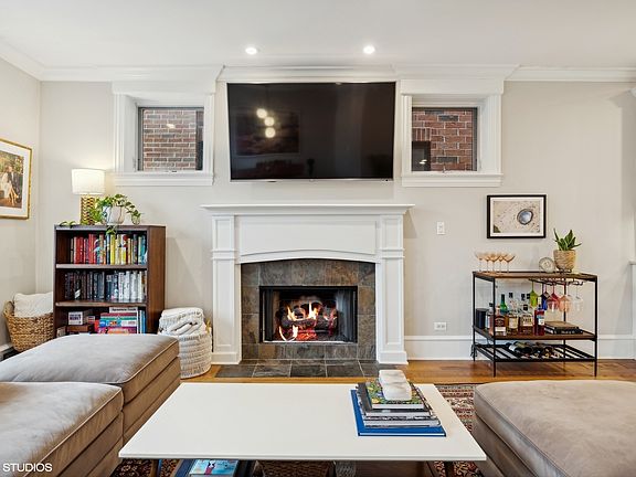 3rd image of 2712 N Lehmann Ct APT 3S