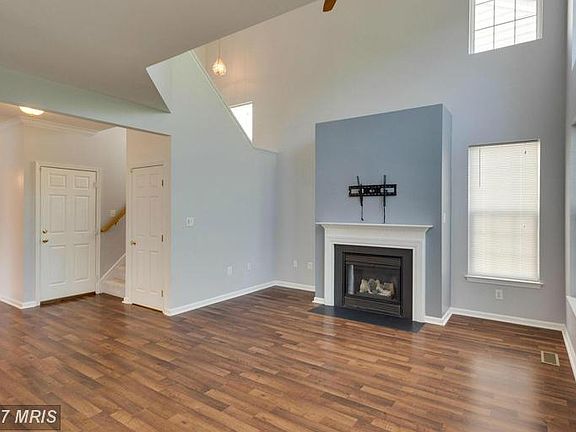 5th image of 8824 Carpenters Hall Dr