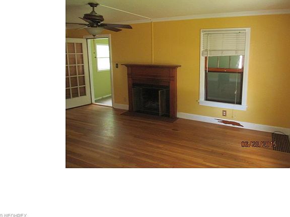 2nd image of 3207 Grove Ave