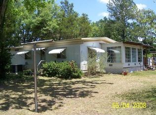 447 S 3rd Ave, Interlachen, FL 32148