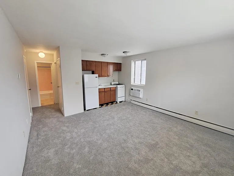 214 Place Apartments — Photo 54
