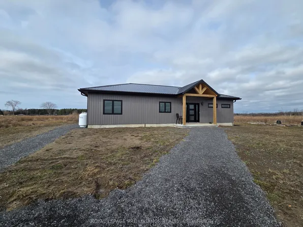 292 Kyes Rd, Leeds And The Thousand Islands, ON K0E 1L0