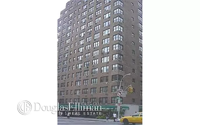 Rented by Douglas Elliman | media 15