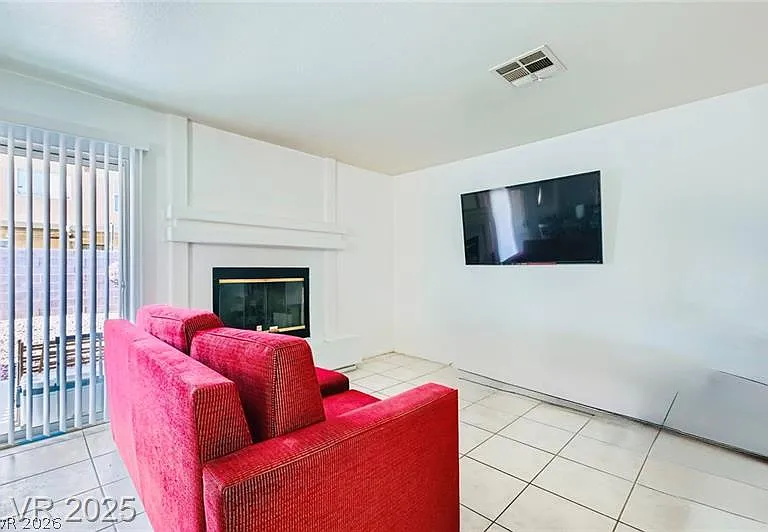 8249 Cactus Canyon Ct — Photo 3