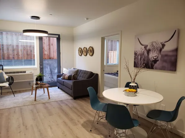 Ellie Jean Apartments