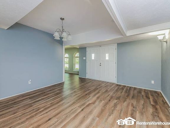 4th image of 2318 Denmark Dr