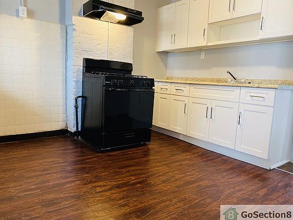 4th image of 134 Bedford St #3