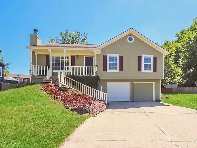 1507 Copeland Ln — Photo 1