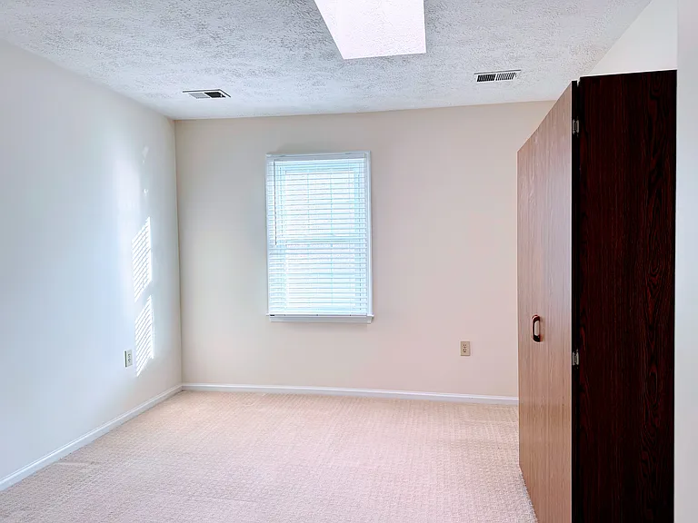 9414 Vernon Dr — Photo 29