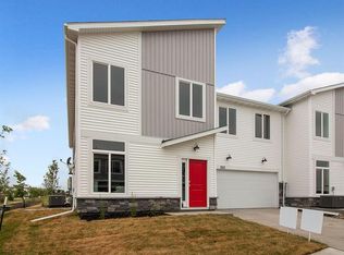 322 NE Mink Dr, Waukee, IA 50263