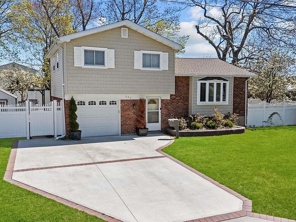 1st image of 323 W 20th Street