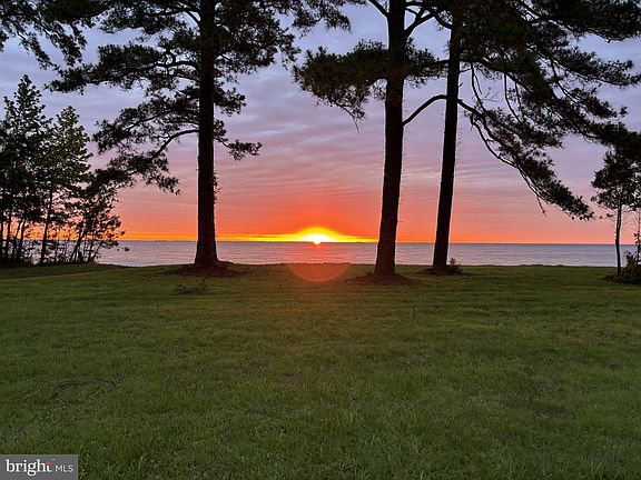 4th image of 49487 Bay Forest Rd