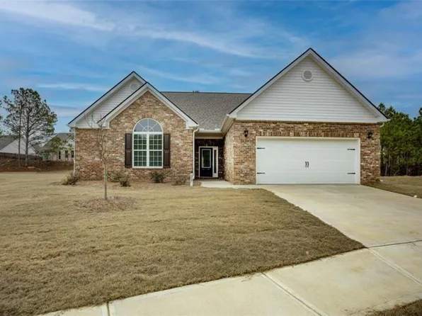 1007 Towne Cir, Social Circle, GA 30025