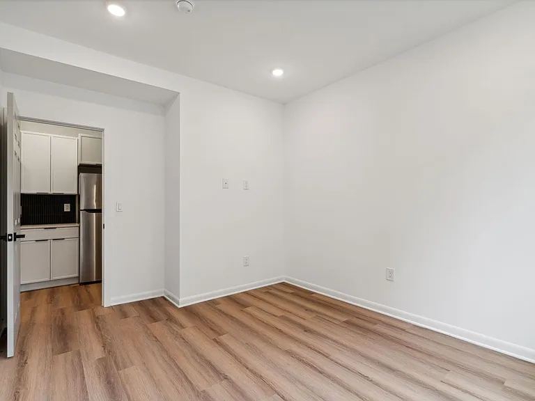Brand New Fishtown Apartments — Photo 31