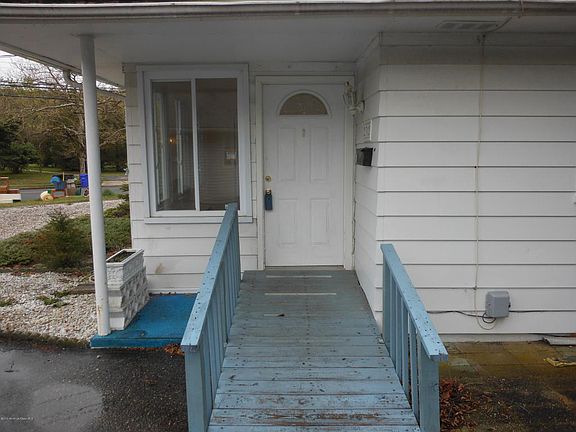3rd image of 2312 Yorktowne Blvd