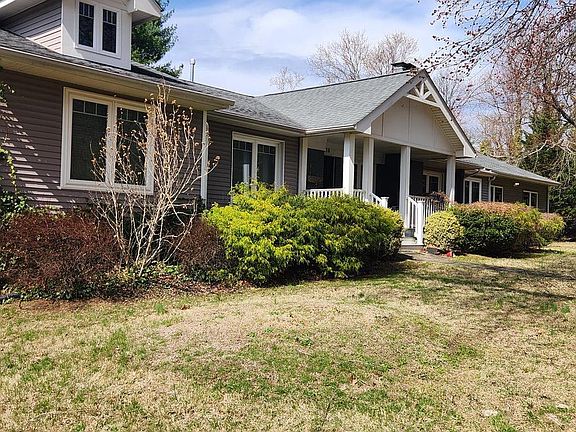 5th image of 7516 Glenriddle Rd