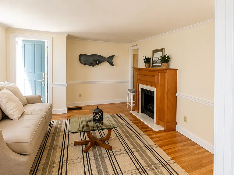 5 Hillside Ave — Photo 3