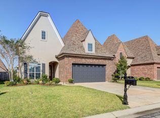 111 Autumnbrook Dr, Broussard, LA 70518