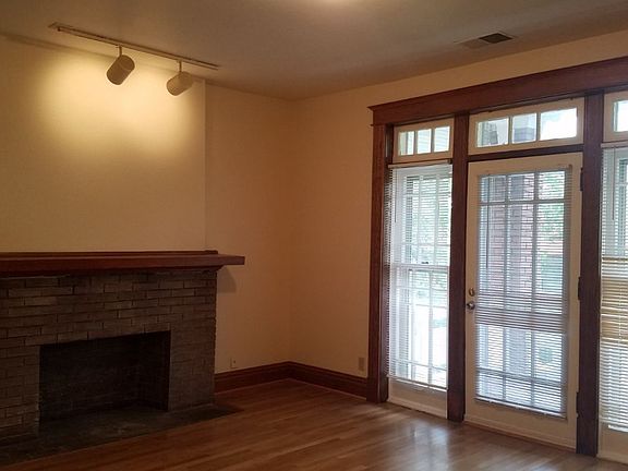 4th image of 5784 Pershing Ave #323903