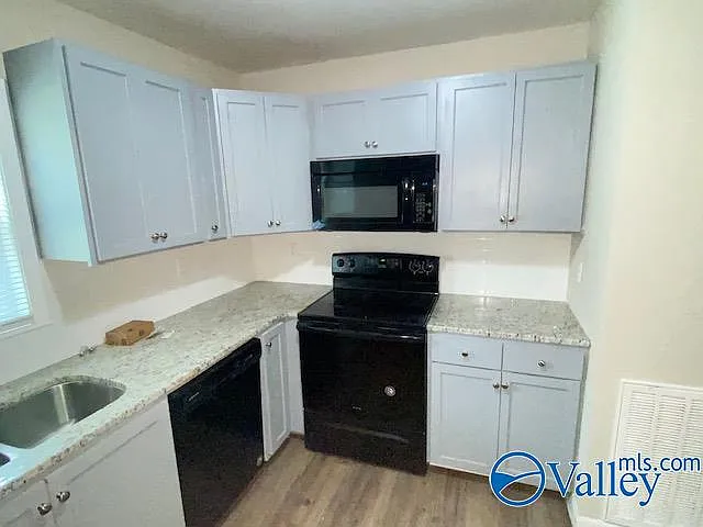 2117 Griffith Dr NW — Photo 10
