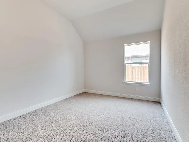 7521 Rothbury Dr — Photo 10