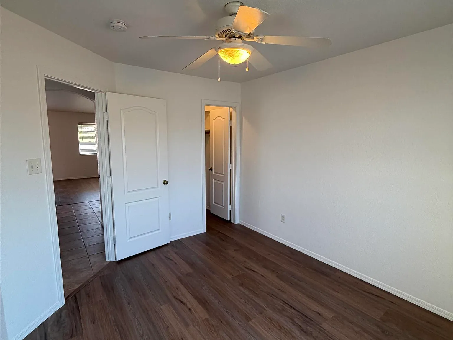 4 bed, 3.0 bath, 1642 sqft, $1,800 — Photo 4