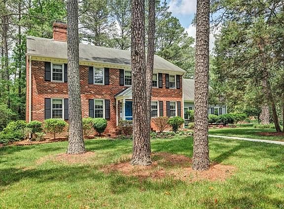 2nd image of 1618 Stoneycreek Dr